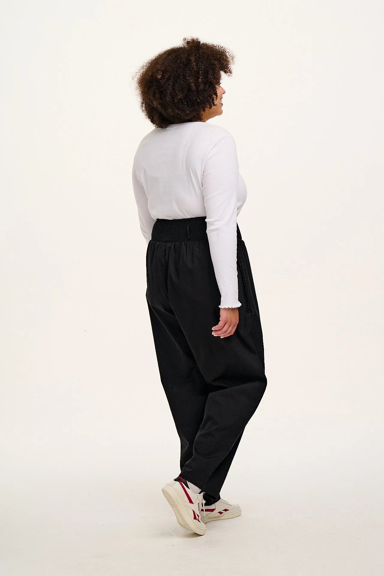 Alexa - Cotton Trousers in Black - Image 9