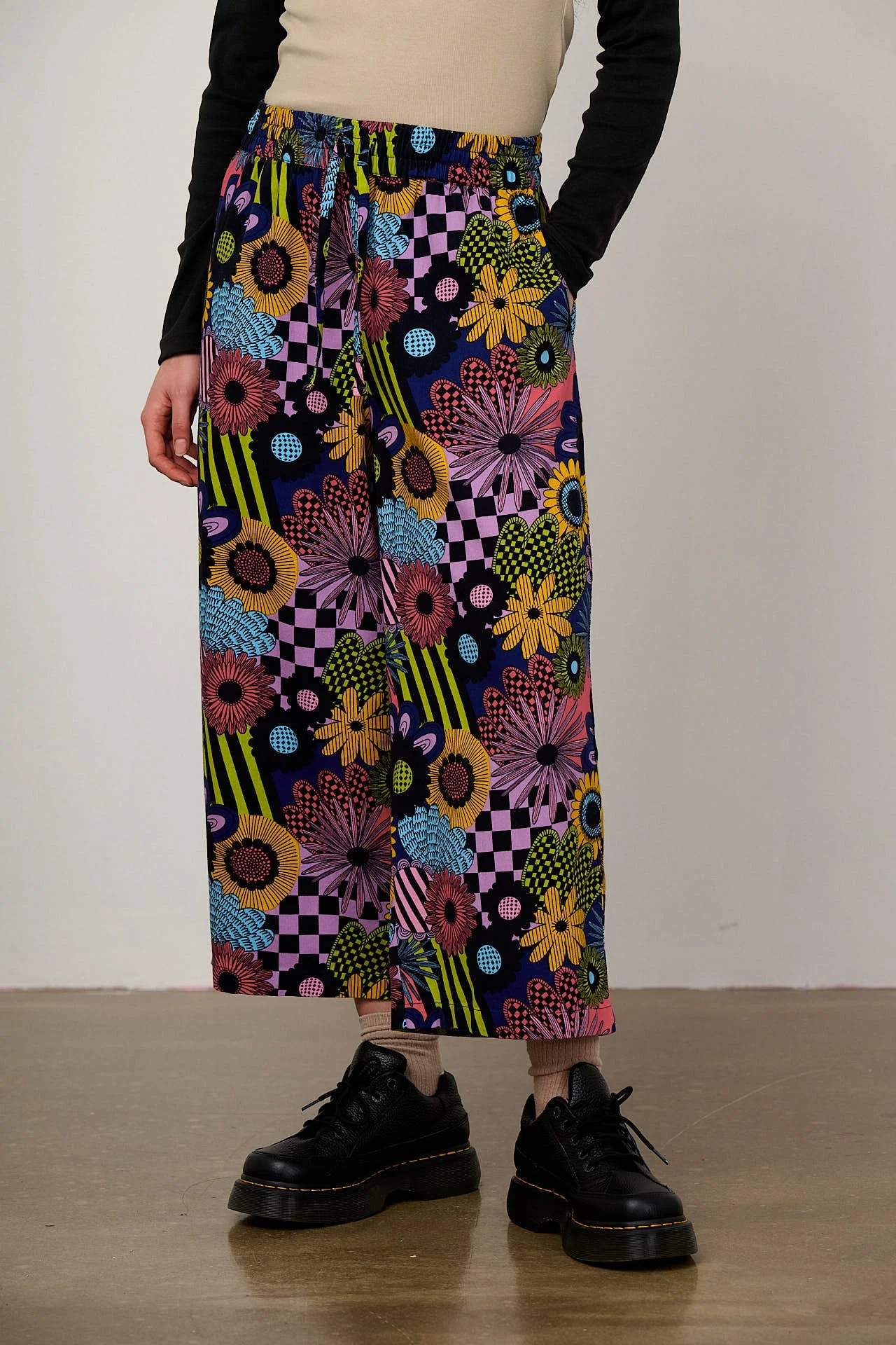 Chuck - Wide Leg Cotton Trousers in Dreams Over Reality - Image 3