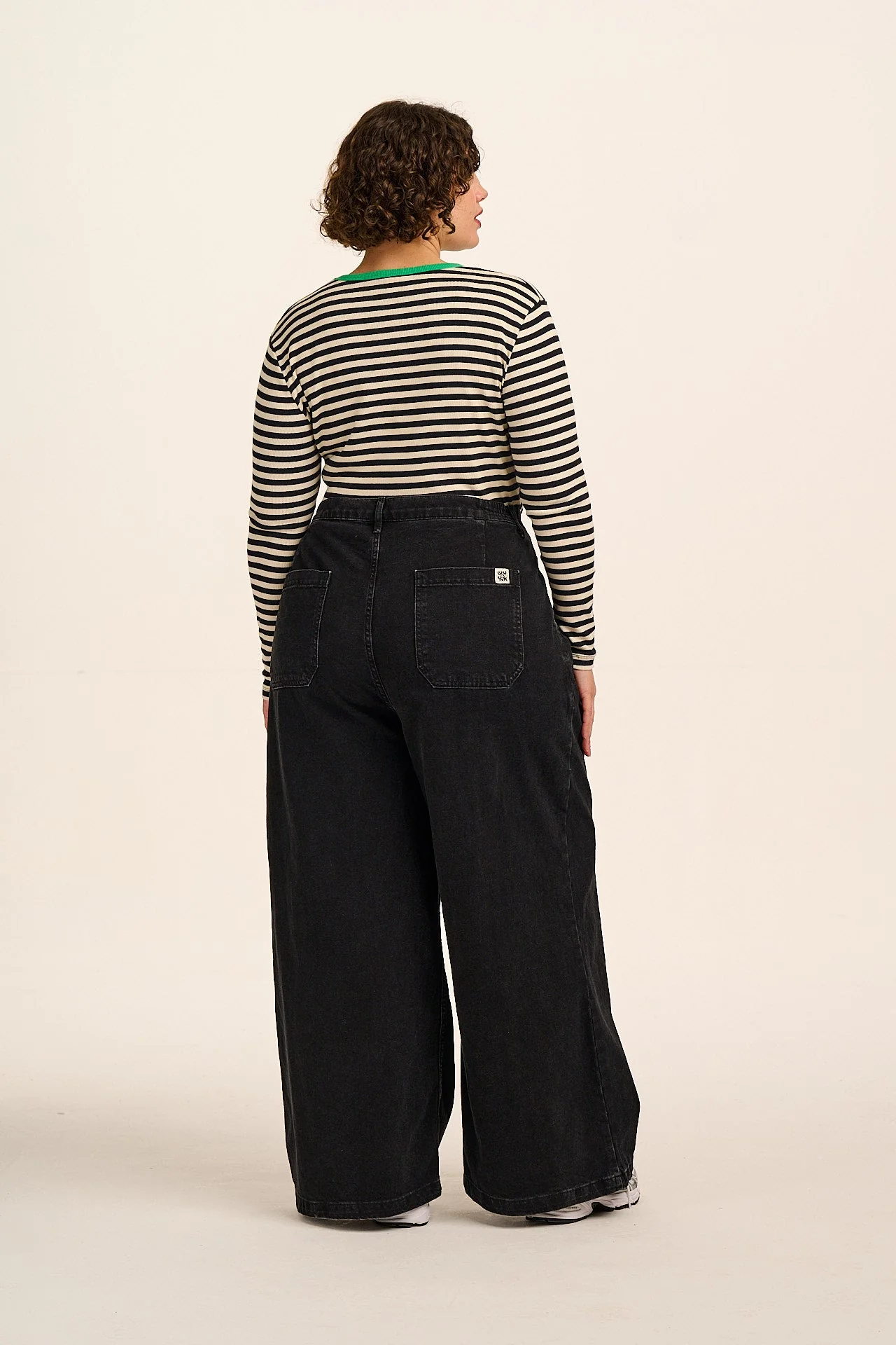 Tate - Denim Wide Leg Jeans in Black Wash - Image 7