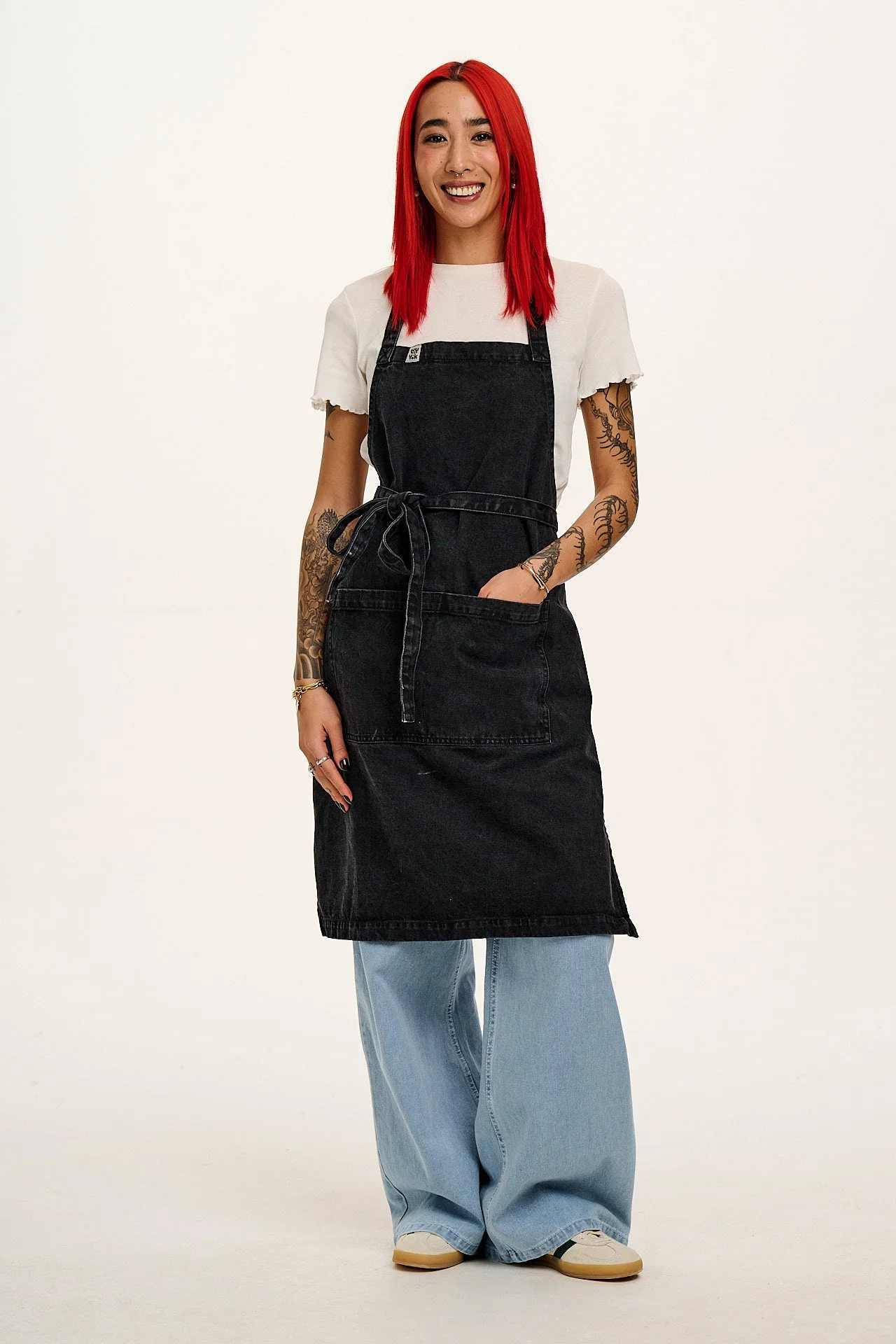 Amaia - Heavyweight Denim Apron in Washed Black - Image 5