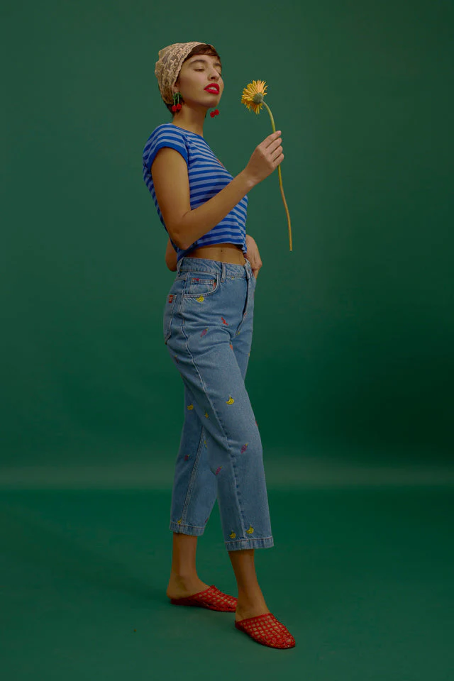 Drew - Cropped Straight Legged Cotton Trousers in Light Wash Veg Embroidery - Image 5