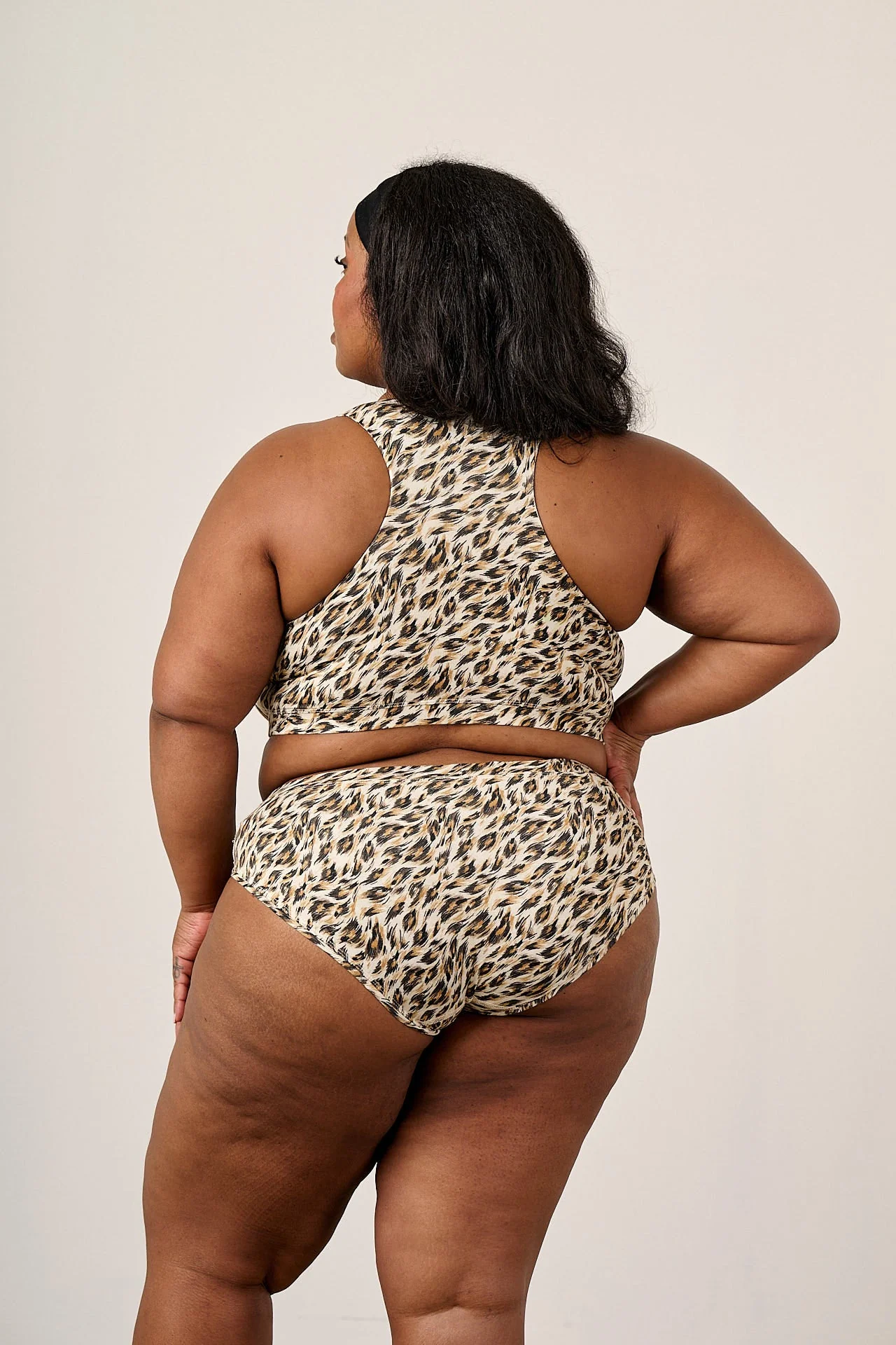 Emil - Viscose Crop Top in Leo Swirl - Image 5