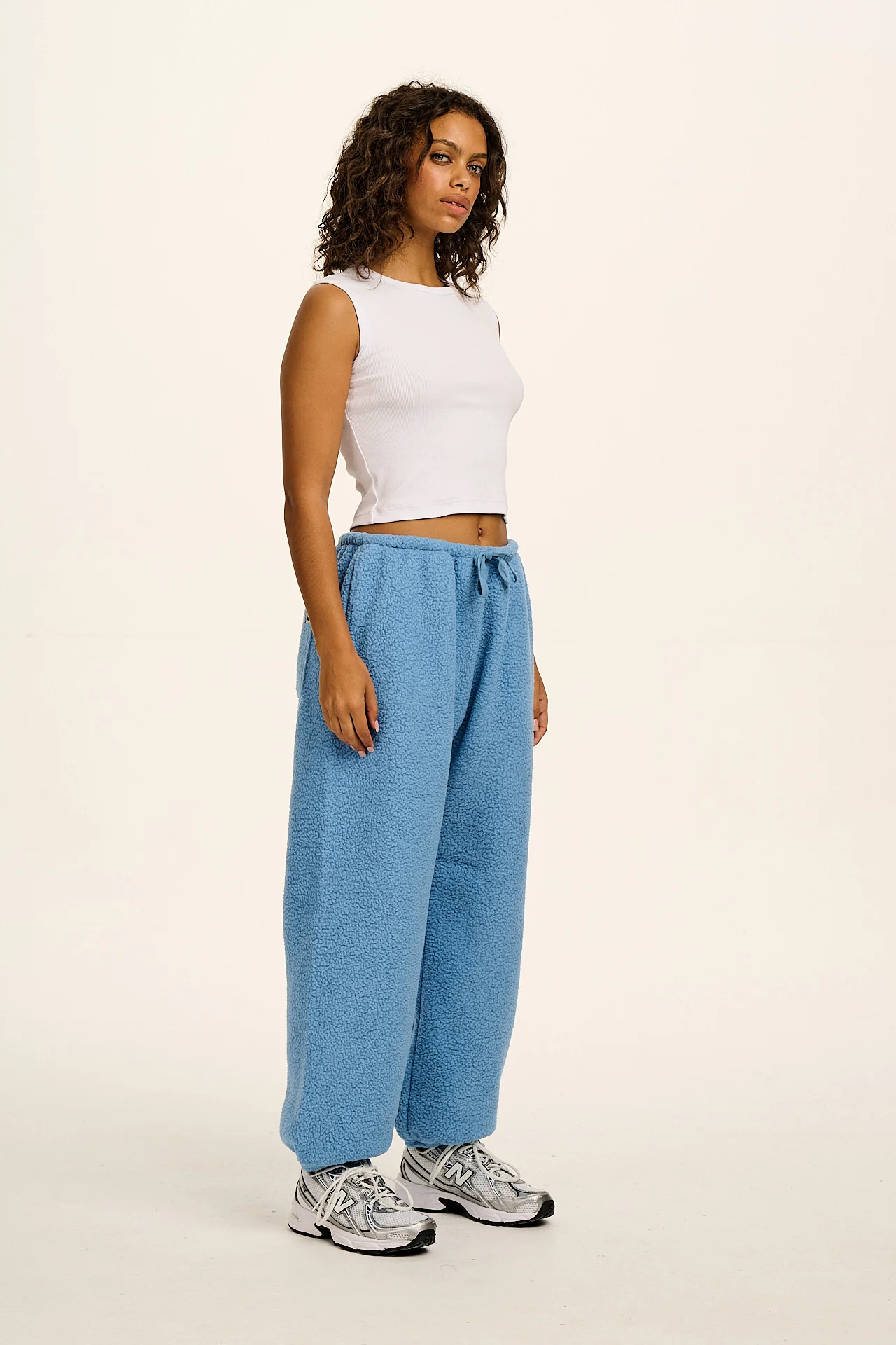 Hana - Image 5