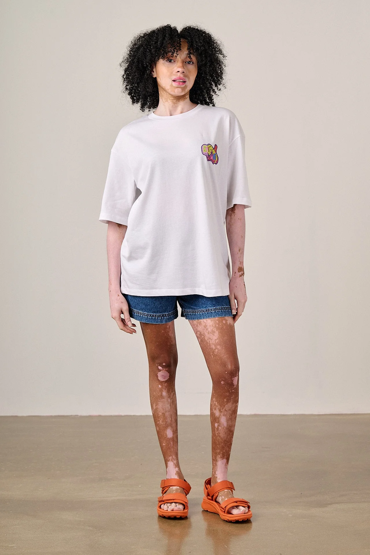 L.E Benny - Oversized Cotton T-Shirt in Arthouse & Yak: White Digital Frame - Image 4