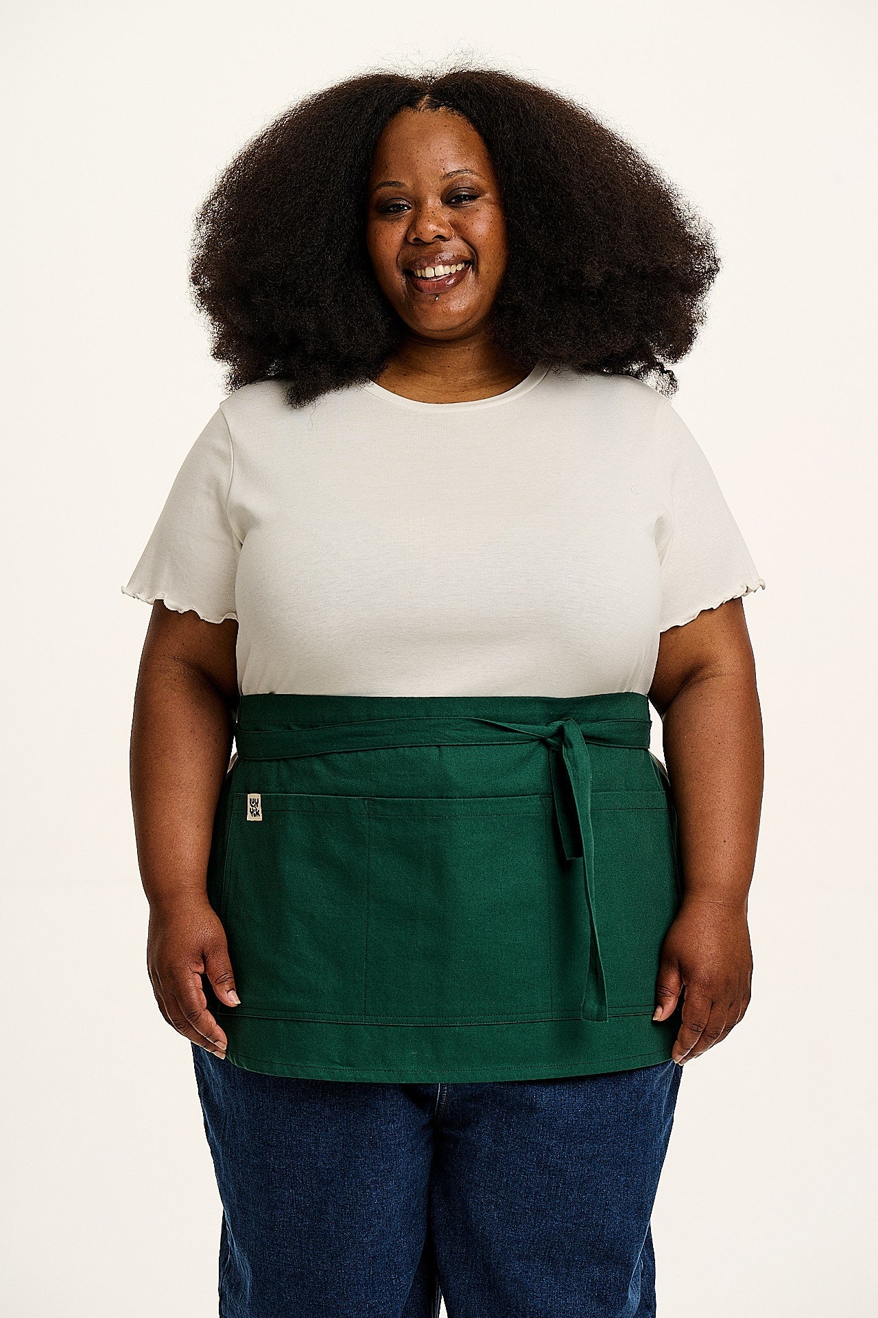Millau - Midweight Cotton Waist Apron in Posy Green - Image 3