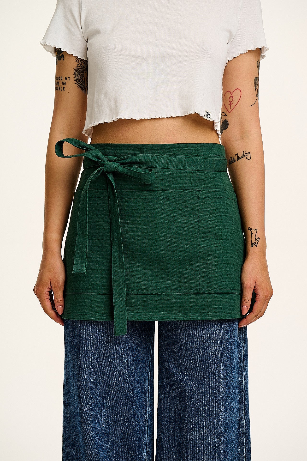 Millau - Midweight Cotton Waist Apron in Posy Green - Image 4