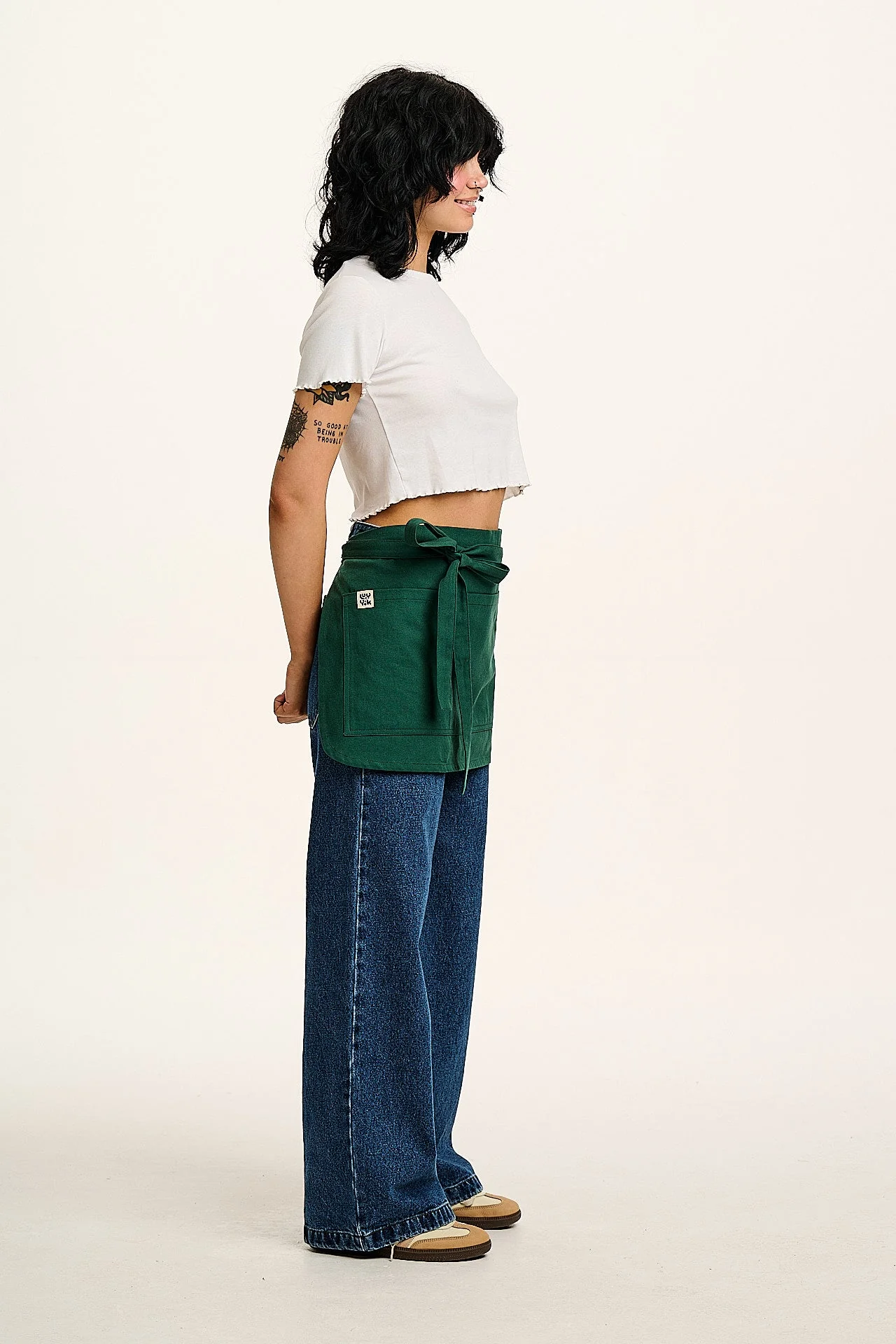 Millau - Midweight Cotton Waist Apron in Posy Green - Image 6