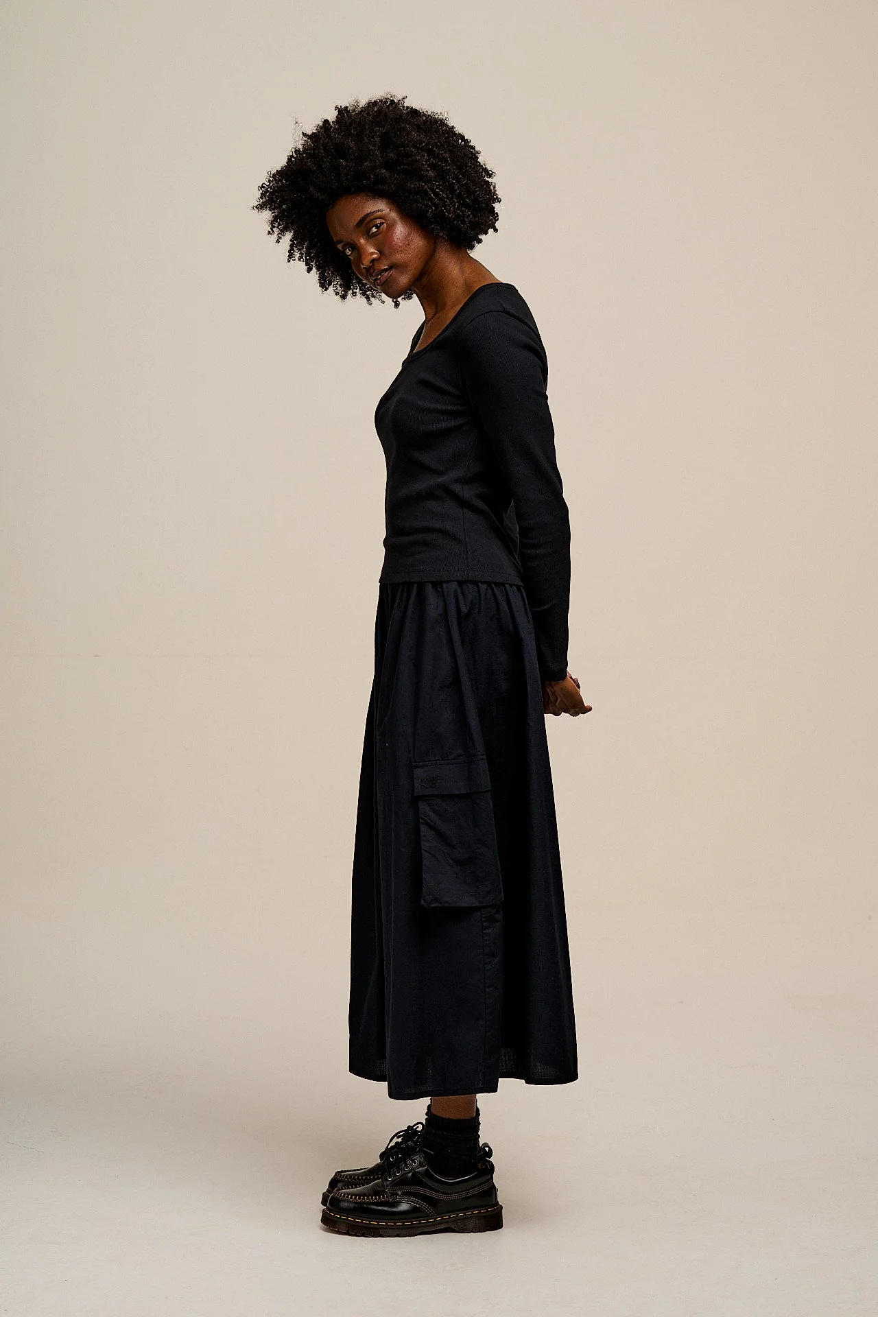 Remy - Ribbed Cotton Scoop Neck Long Sleeve Tee in Black (POS) - Image 4
