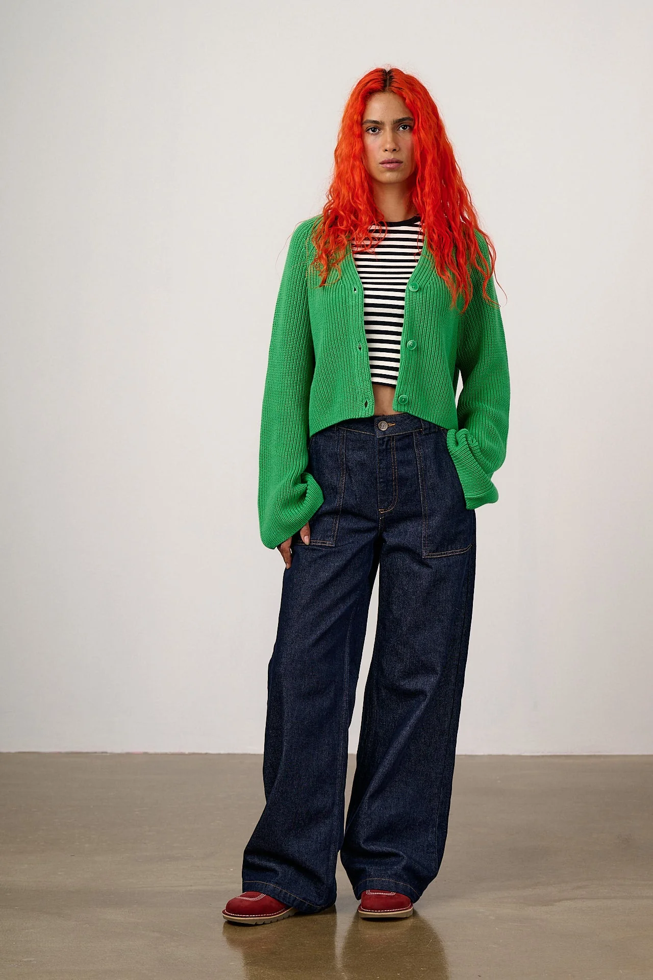 Robyn - V-Neck Cotton Cardigan in Kelly Green - Image 3