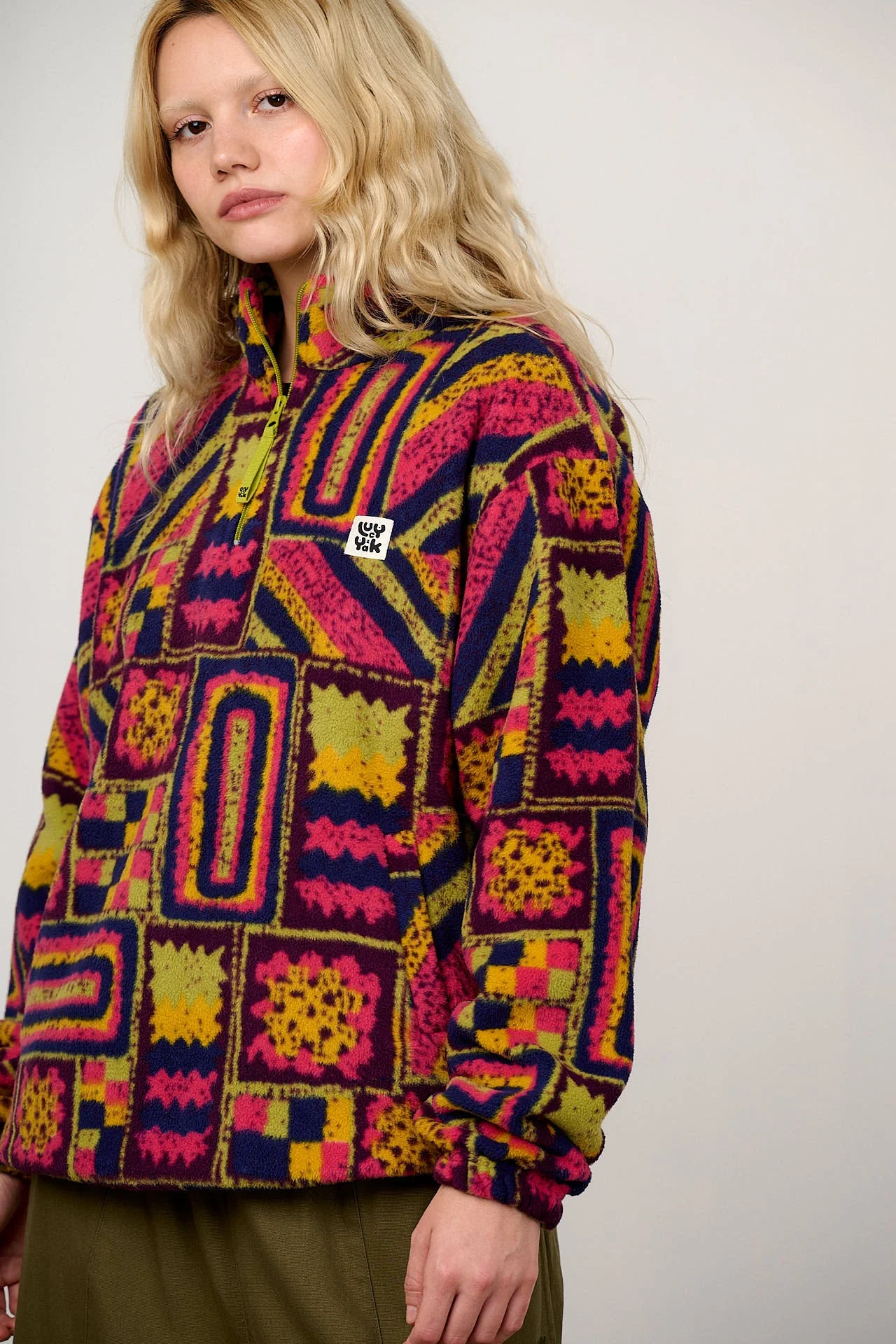 Stevie - Polar Fleece in Crochet Brooklyn - Image 4