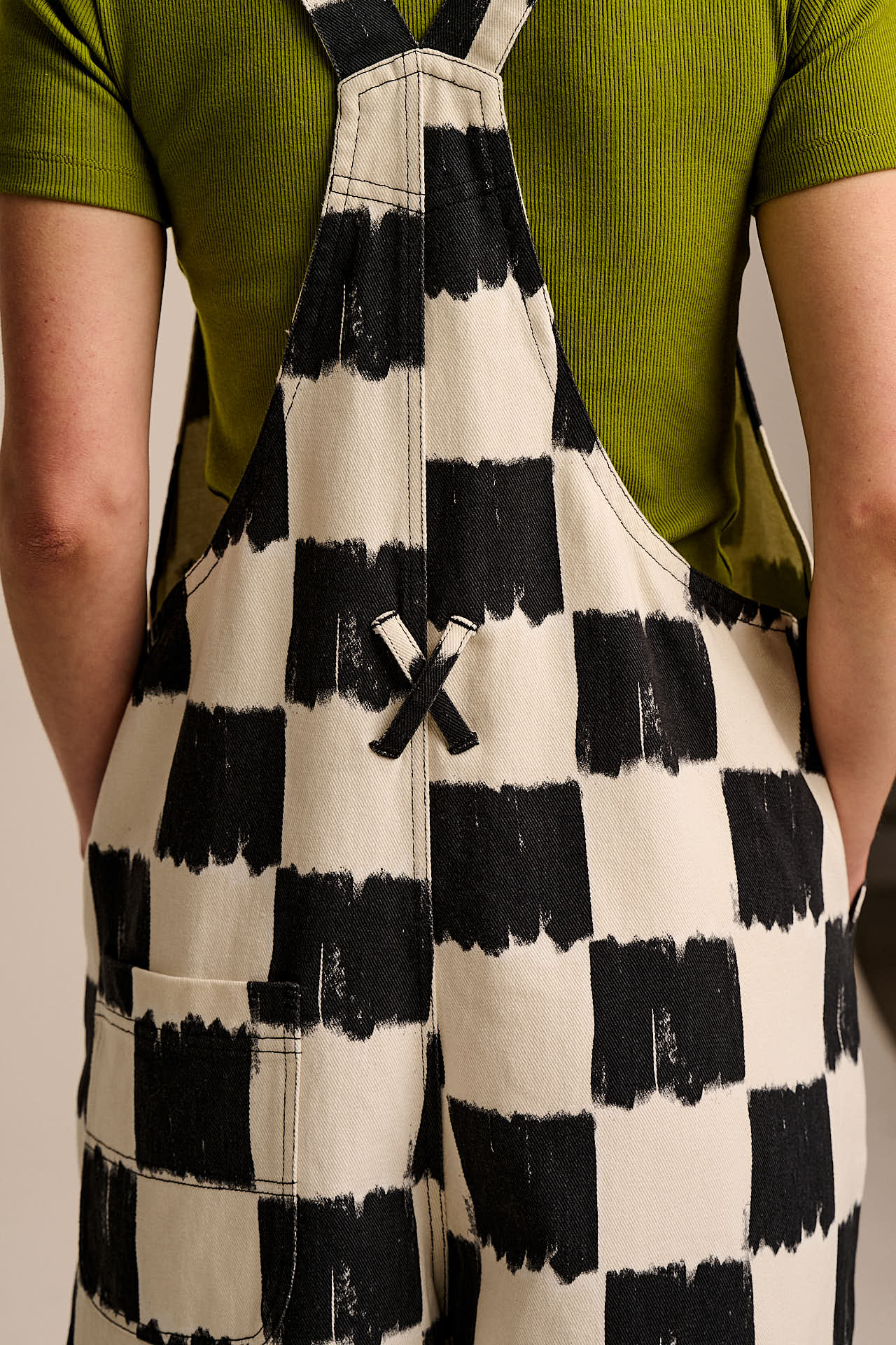 Toluca - Cotton Barrel Leg Dungarees in Black and Ecru Blurred Checkerboard - Image 5